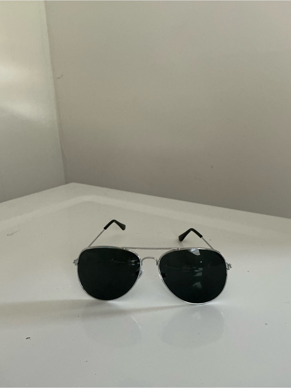Classic Men’s Aviator Sunglasses - Black Lenses, Silver Frame